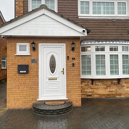 Home Near London Heathrow, Slough,Windsor,Legoland Colnbrook Bagian luar foto
